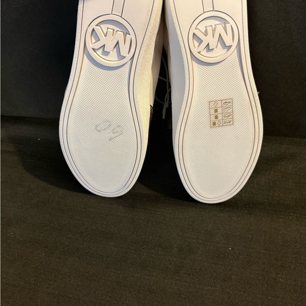 Michael Kors Women’s Designer Fashion Sneakers Size 8M NWOB - Picture 10 of 10